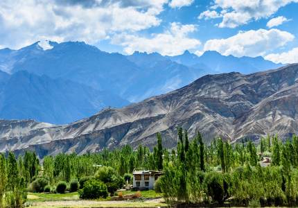 Amritsar to Jammu (Approx. 5-6 hours drive)